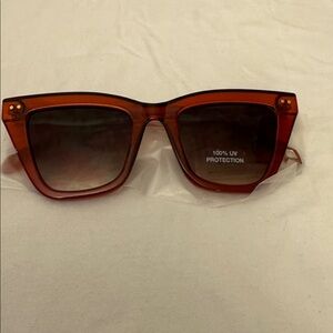 NWT Fossil cat eye sunglasses.